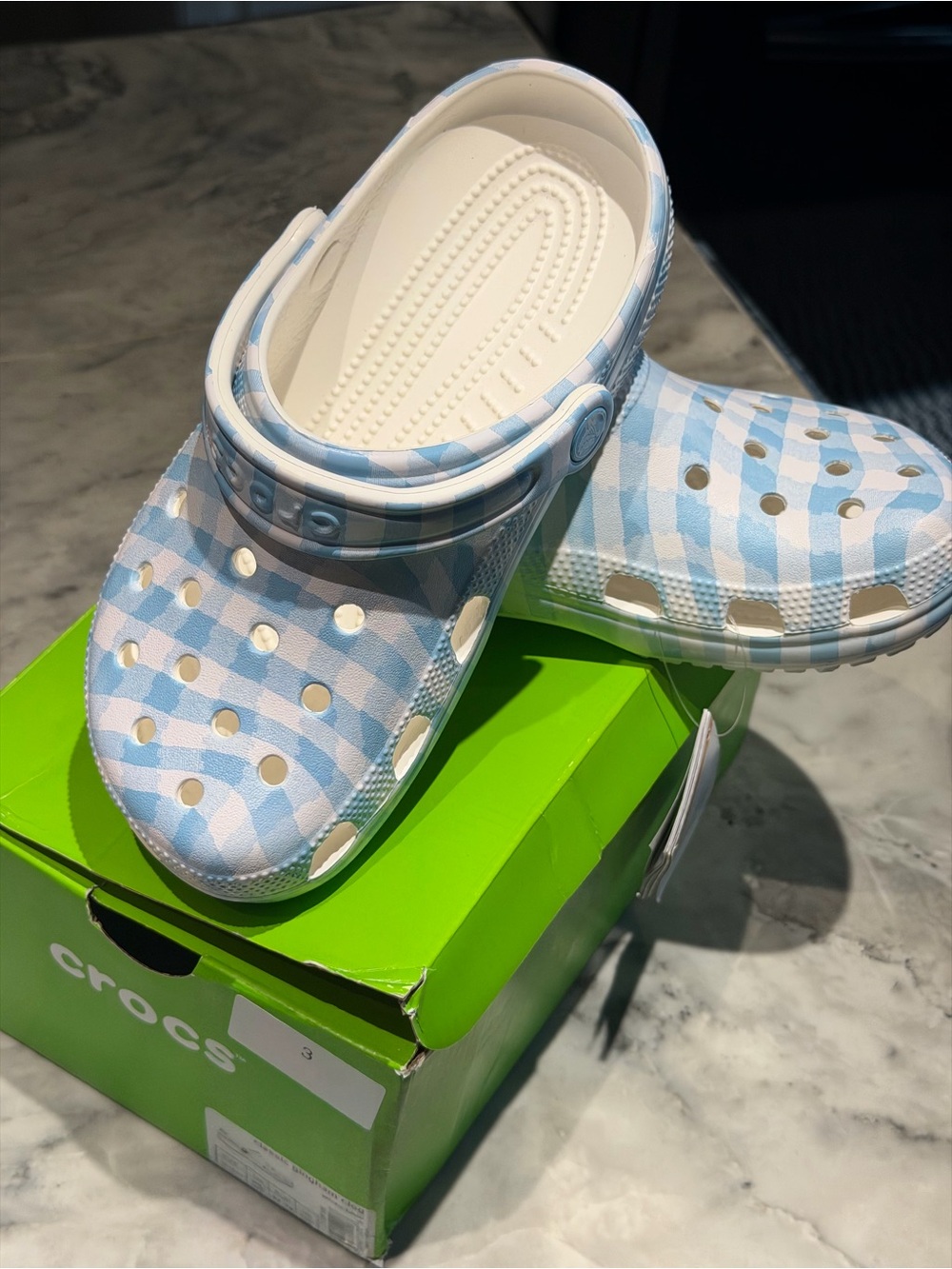 CROCS Blue and White Gingham Classic Clog women 7 men’s 5